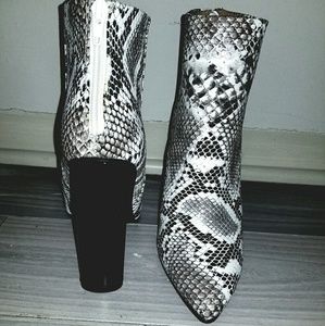 Snake print Booties